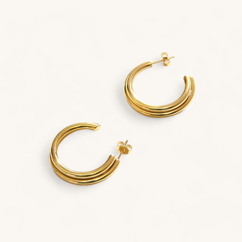 Camilla Hoops