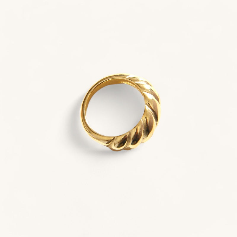 Marina Ring