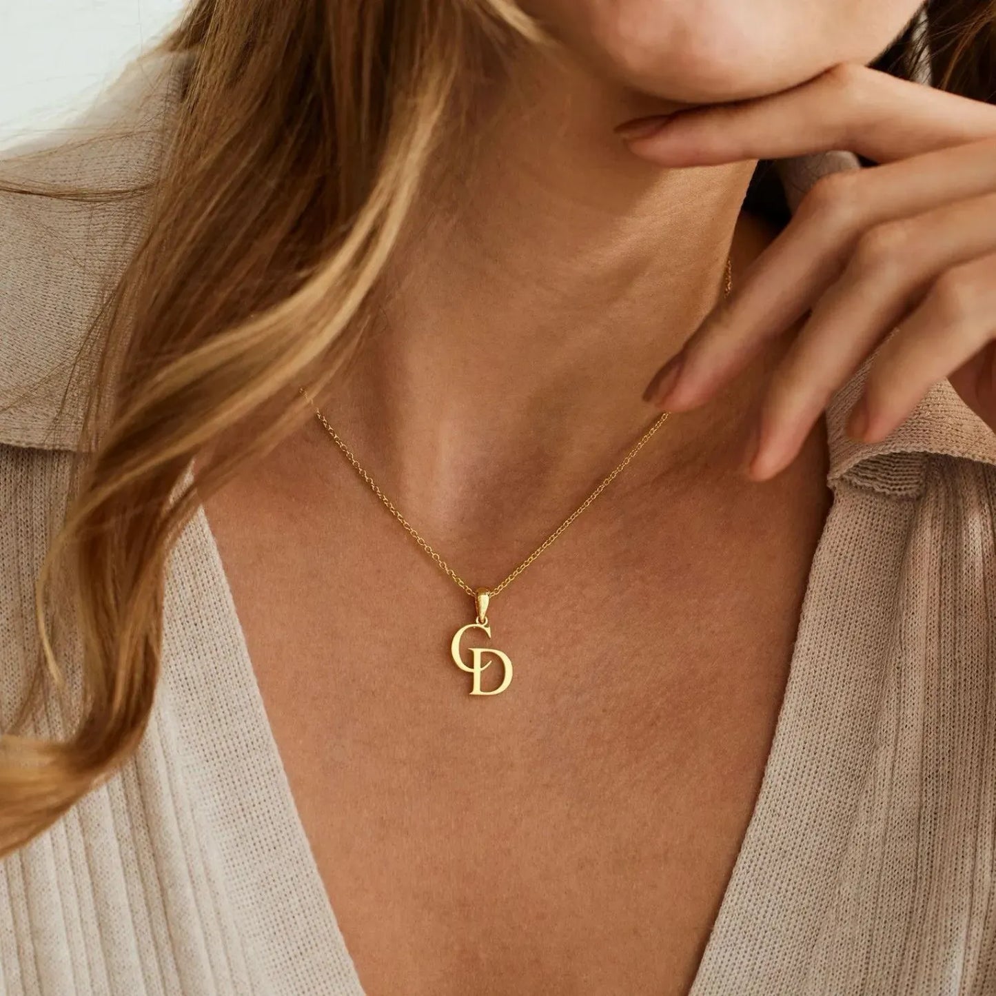 Customizable Roviel Necklace
